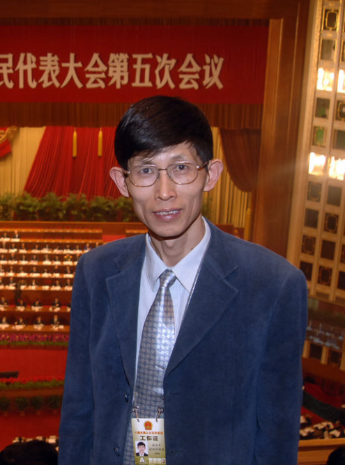 岳庆平